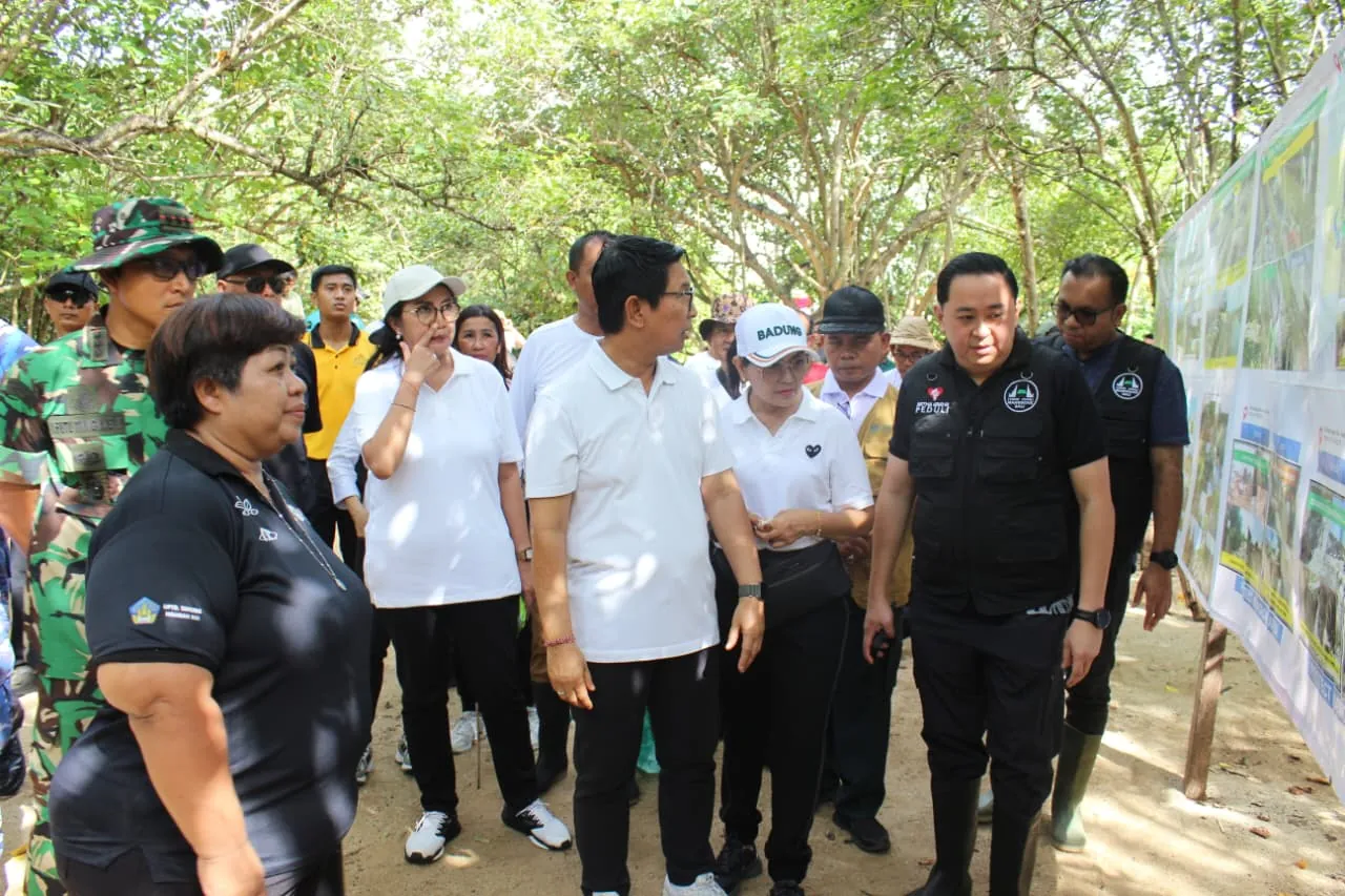 Bupati Badung Apresiasi FPMB dalam Pelestarian Mangrove di Benoa